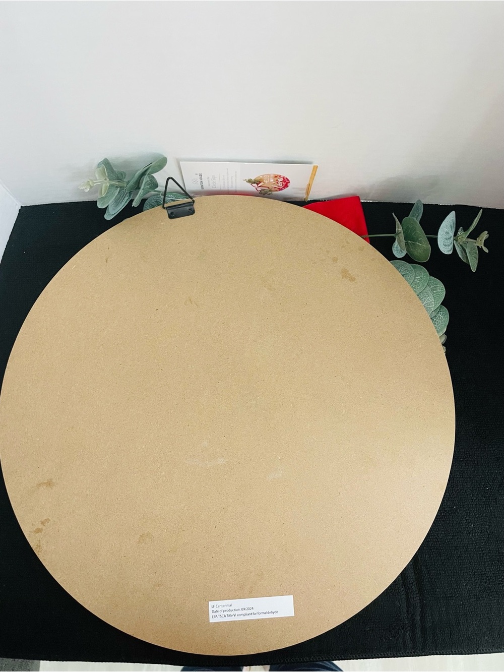 Hello Love Round Sign with Red & White Bow - Picture 6 of 6